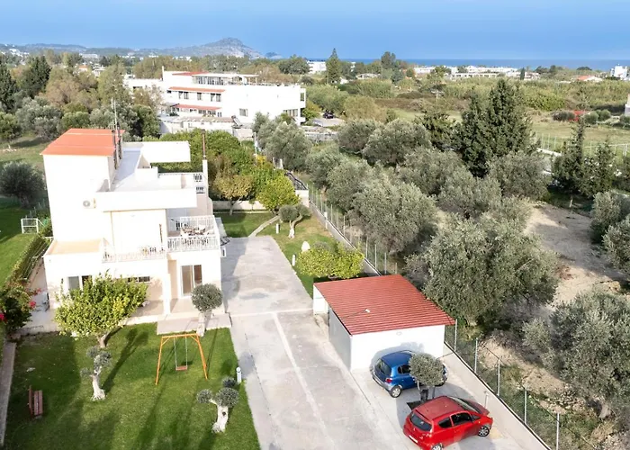 Holiday home Chelidonia Afantou