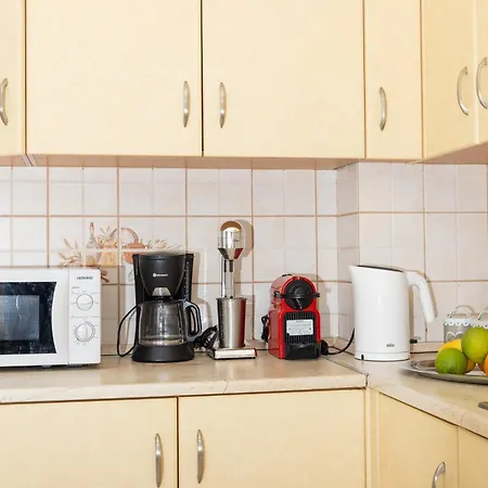 Nyaraló Chelidonia *